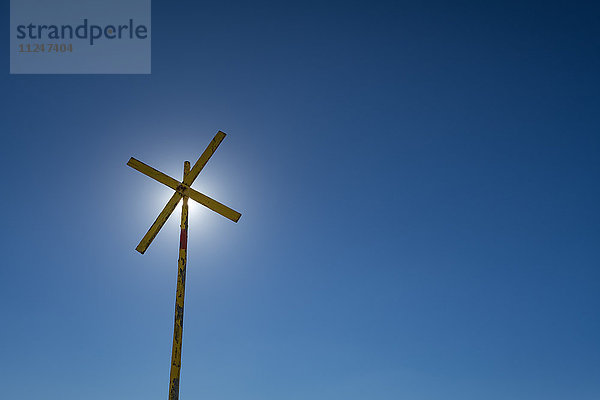 Pfahl mit Kreuz  Ellenbogen  Sylt  Schleswig-Holstein  Deutschland  Europa