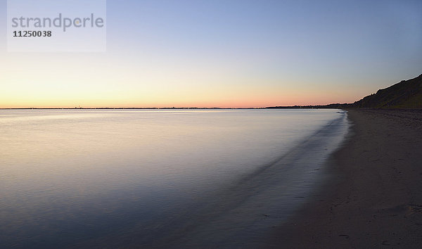 Great Hollow Beach in der Abenddämmerung