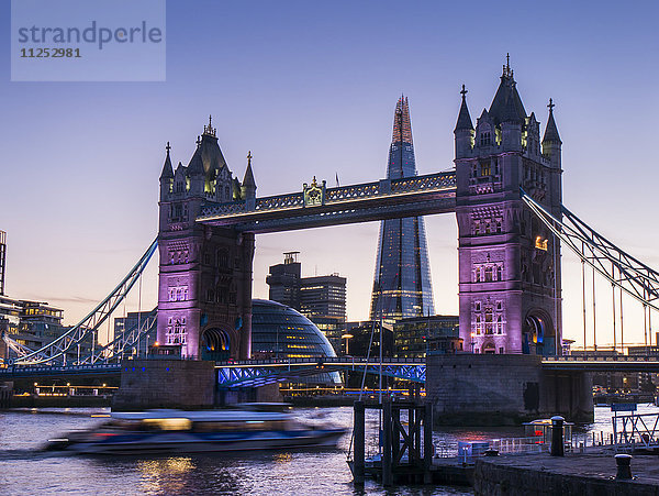 Tower Bridge  Shard und City Hall  London  England  Vereinigtes Königreich  Europa