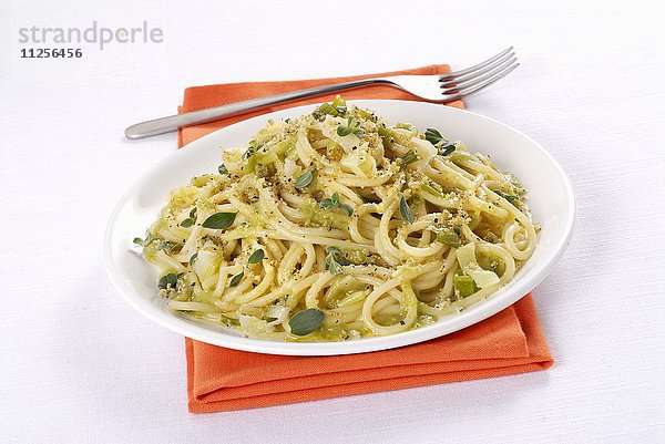 Kamut-Spaghetti mit Lauchzwiebeln