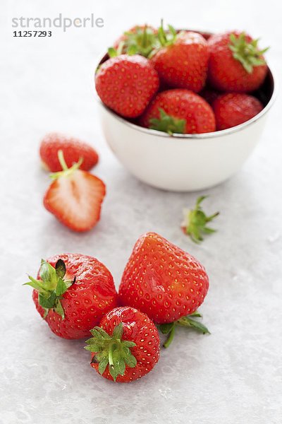 Überreife Erdbeeren