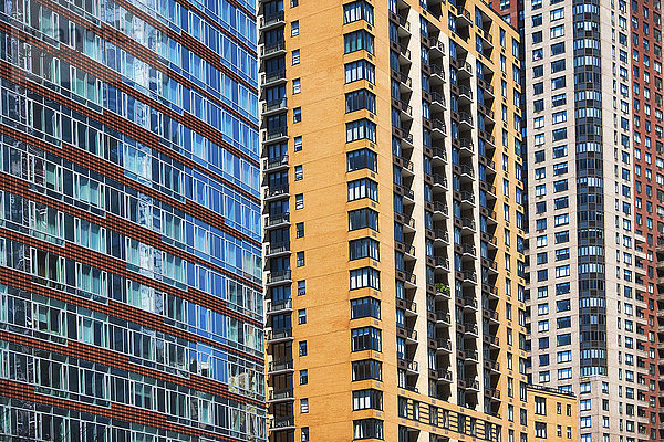 USA  Bundesstaat New York  New York City  Fassaden von Wolkenkratzern