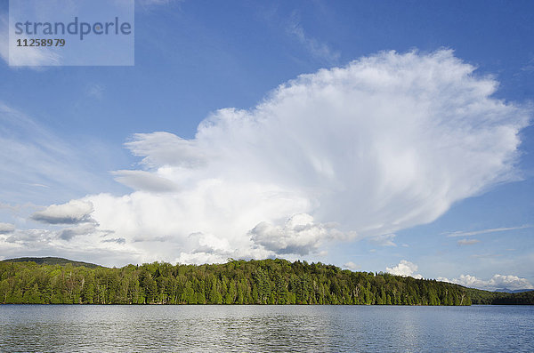 USA  Bundesstaat New York  New York  Lake Placid  Cumulus-Wolke