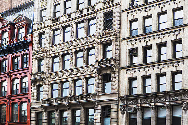USA  Bundesstaat New York  New York City  Fassaden in der Stadtstraße