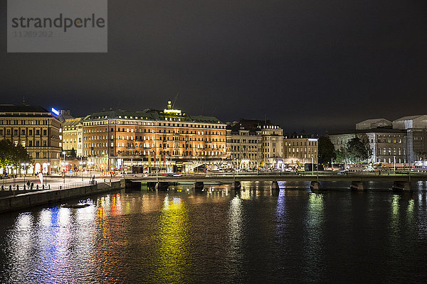 Schweden  Stockholm  Blick auf die Stadt bei Nacht