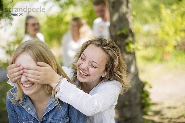 Teenager-Freunde zusammen