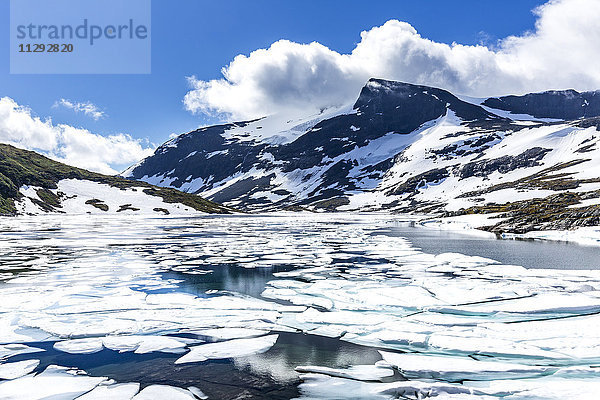 Norwegen  Jotunheimmen Nationalpark  Ovre Hervavatnet See