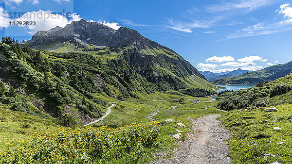 Österreich  Vorarlberg  Spullersee und Rohnspitze