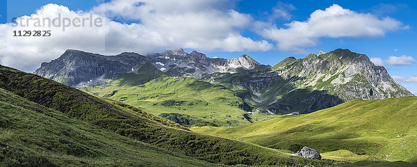 Österreich  Vorarlberg  Monzabon-Alpe  Lechtaler Alpen mit Madlochspitze und Wildgrubenspitze