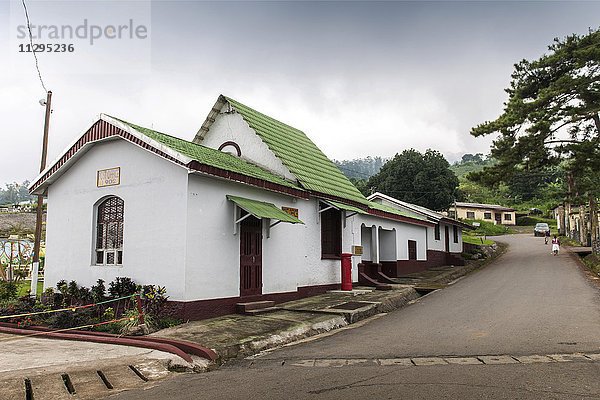 Post-Gebäude aus der Kolonialzeit  Jahr 1902  Buea  Region Süd-West  Kamerun  Afrika