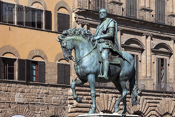 Reiterstatue von Cosimo de Medici  Piazza della Signoria  Florenz  Toskana  Italien  Europa