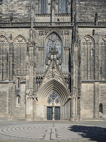 Magdeburger Dom mit Eingangsportal  Detail Westfassade  Magdeburg  Sachsen-Anhalt  Deutschland  Europa