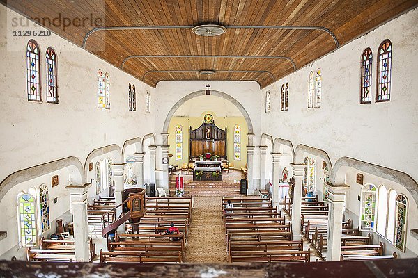 Historische Kirche der katholischen Pallottinermission aus der deutschen Kolonialzeit  Innenraum  Kribi  Region Süd  Kamerun  Afrika