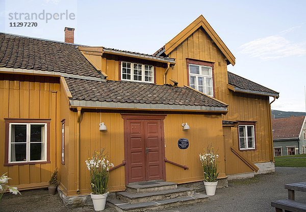 Ehemalige Zollstation  Skansen  ältestes Haus in Tromsø  Norwegen  Europa