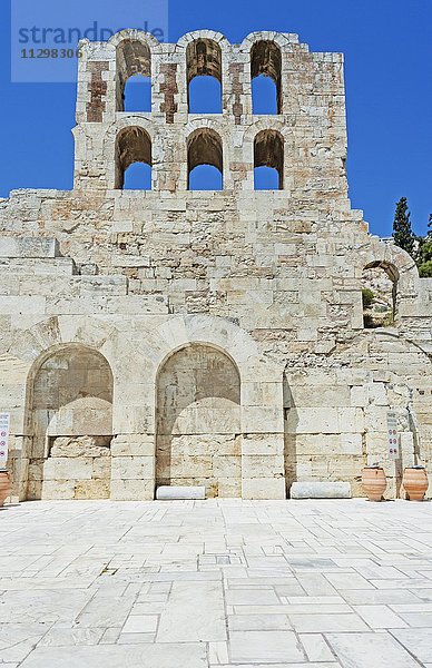 Die Ruinen des Odeon des Herodes Atticus  Athen  Griechenland  Europa