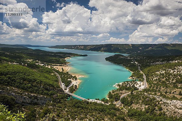 Lac de Sainte-Croix  St. Croix Lake  Gorges du Verdon Verdonschlucht  Provence  Provence-Alpes-Côte d'Azur  Frankreich  Europa