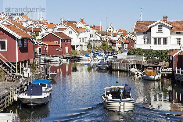Gästehafen  Boote  Grundsund  Bohuslän  Westschweden  Schweden  Europa