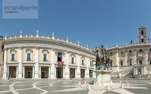 Palazzo Nuovo mit Reiterstandbild von Kaiser Mark Aurel  Rom  Latium  Italien  Europa
