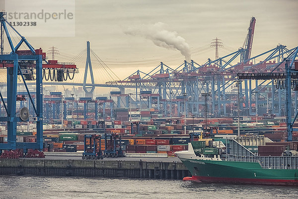 Containerterminal Burchardkai  Hamburg  Deutschland  Europa