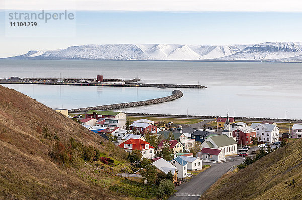 Die kleine Stadt Saudarkrokur im Fjord Skagafjördur im Norden Islands.