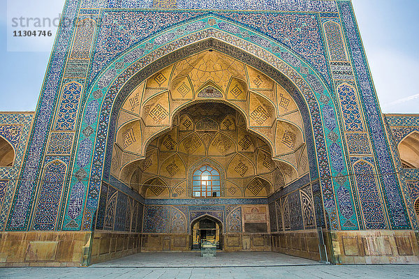 Iran  Isfahan Stadt  Masjed-e Jame (Freitagsmoschee) UNESCO  Weltkulturerbe  Süd-Iwan