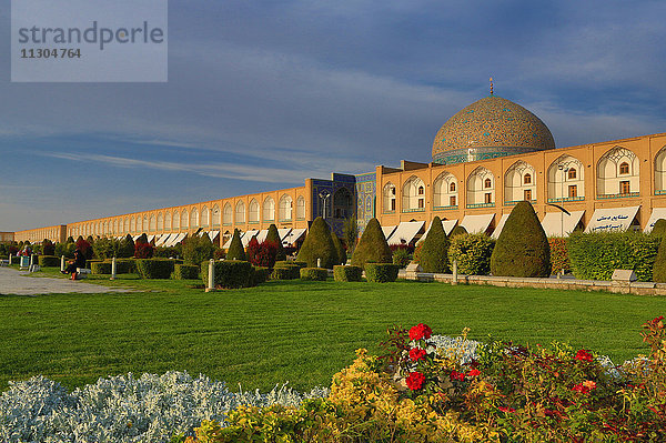 Iran  Isfahan City  Naqsh-e Jahan Square  Sheikh Lotfollah Moschee