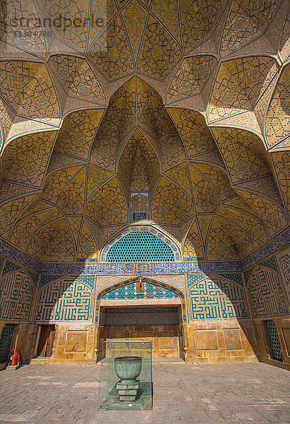 Iran  Isfahan Stadt  Masjed-e Jame (Freitagsmoschee) UNESCO  Weltkulturerbe  West Iwan