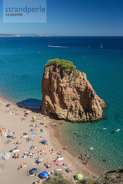 Spanien  Katalonien  Costa Brava  Begur Stadt  Die Rote Insel FKK-Strand.