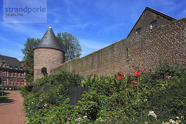 Stadtmauer mit Gefangenenturm  Viersen-Dülken  Niederrhein  Nordrhein-Westfalen