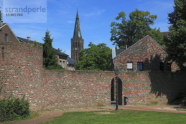 Stadtmauer in Viersen-Dülken  Niederrhein  Nordrhein-Westfalen