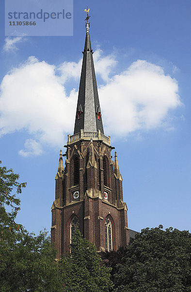 Evangelische Pfarrkirche in Moers  Niederrhein  Nordrhein-Westfalen