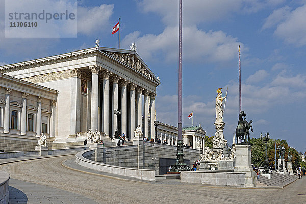 Parlamentsgebäude  Pallas-Athene-Brunnen