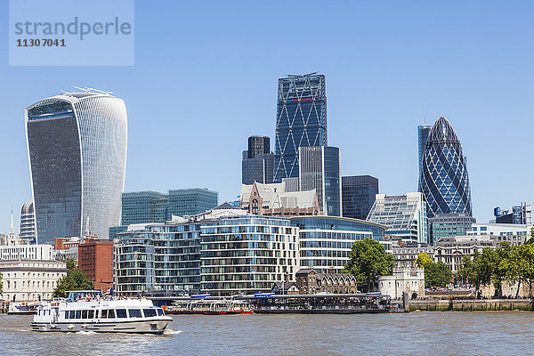 England  London  Skyline der Stadt und Fluss Themse