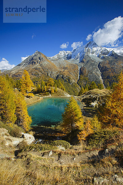 Lac Bleu  Grande Dent de Veisivi  Dent de Perroc  Wallis  Schweiz