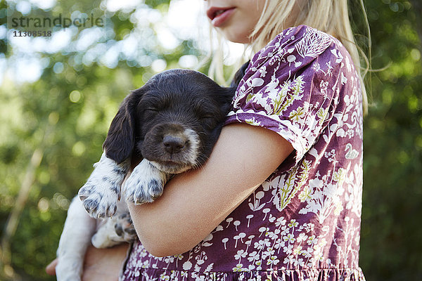 Mädchen mit Hund