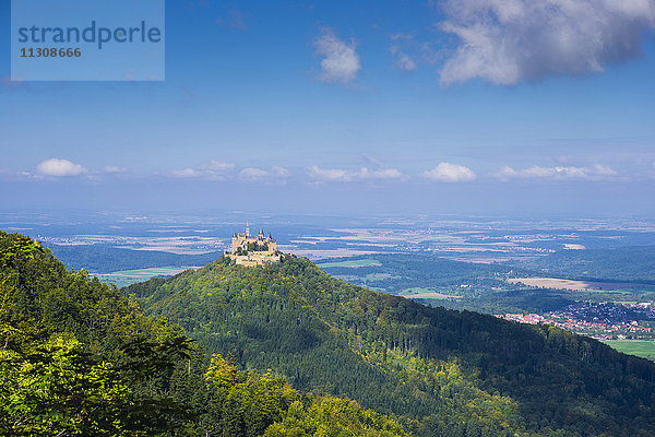 Baden-Württemberg  Burg  Burg Hohenzollern  Burgberg  Deutschland  Europa  Festung  Schwäbische Alb  Zellerhorn  Zollerberg  Zollernalbkreis