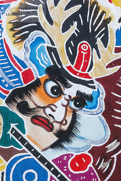 Japan  Honshu  Tokio  Asakusa  Traditionelles Kunstwerk auf Banner  das einen Samurai-Krieger darstellt