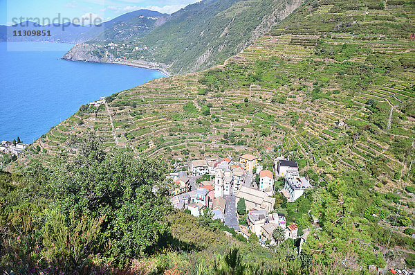 Das Dorf Manarola in den abgelegenen und wunderschönen Cinque Terre an der ligurischen Küste Italiens