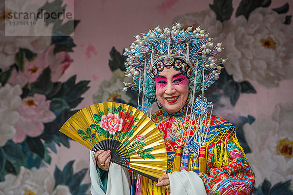 China  Provinz Guandong  Stadt Shenzen  Splendid China Park  Opernsängerin