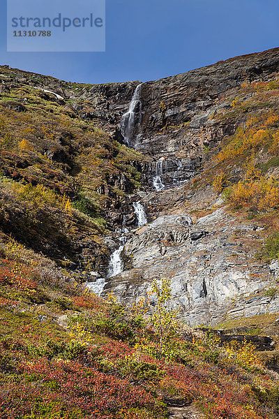 Abisko  Nationalpark  Bach  Berge  Europa  Herbst  Herbstfarben  Landschaft  Landschaft  Lappland  Njulla  Schweden  Skandinavien  Wasser  Wasserfall