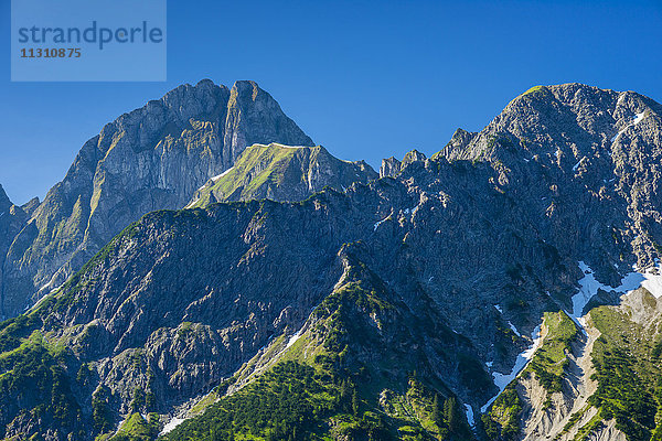 Allgäu  Allgäuer Alpen  Bayern  Berge  Berggipfel  bergig  Berglandschaft  blauer Himmel  Deutschland  Europa  Höfats  Natur