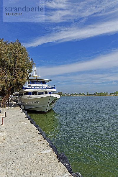 Ausflugsdampfer  Ebrodelta