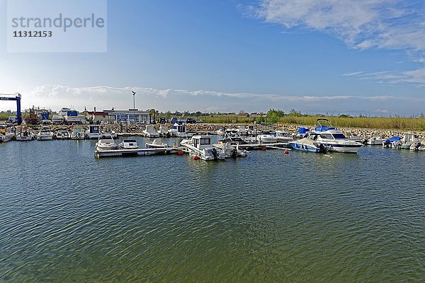 Ebro-Delta  Fischereihafen  Sportboothafen