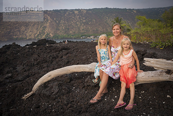 USA  Vereinigte Staaten  Amerika  Hawaii  Big Island  Lisa Britz und Töchter