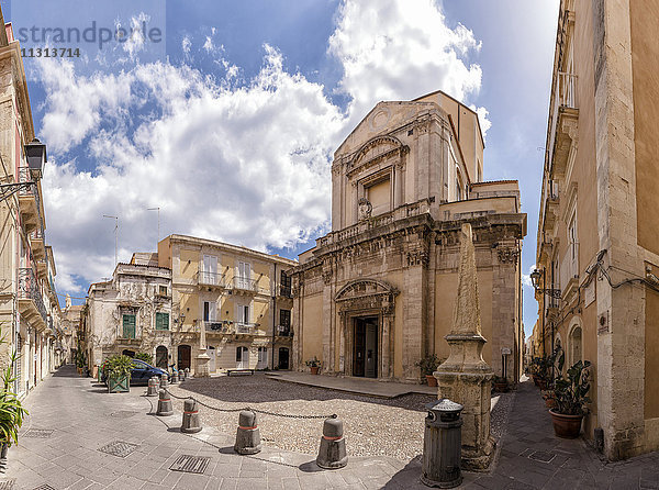 Straße und Gasse auf der Isola di Ortigia