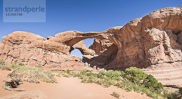 USA  Utah  Arches Nationalpark  Doppelbogen-Wanderweg