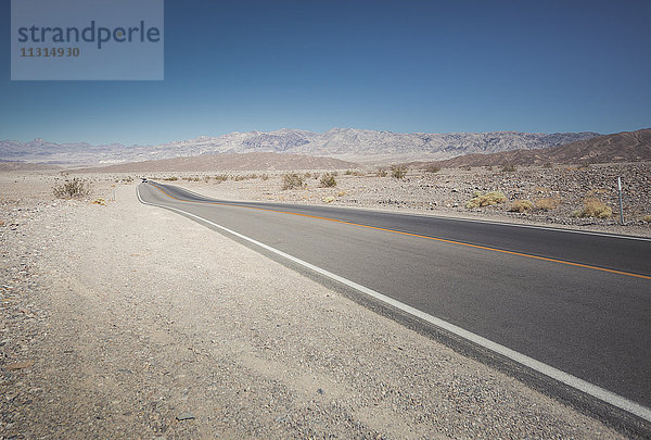 USA  Kalifornien  Death Valley  verlassener Highway