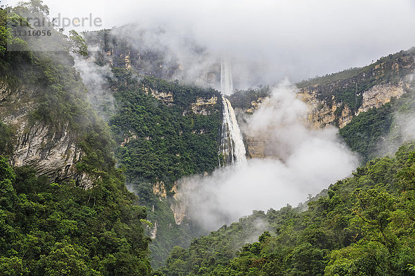 Peru  Amazonasgebiet  Cocachimba  Gocta Wasserfall