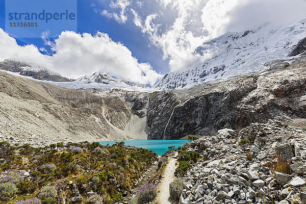 Peru  Anden  Cordillera Blanca  Huascaran Nationalpark  Laguna 69 und Nevado Chacraraju