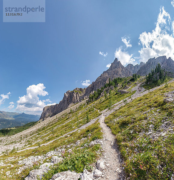 Sexten  Sexten  Italien  Bergweg zur Rotwand